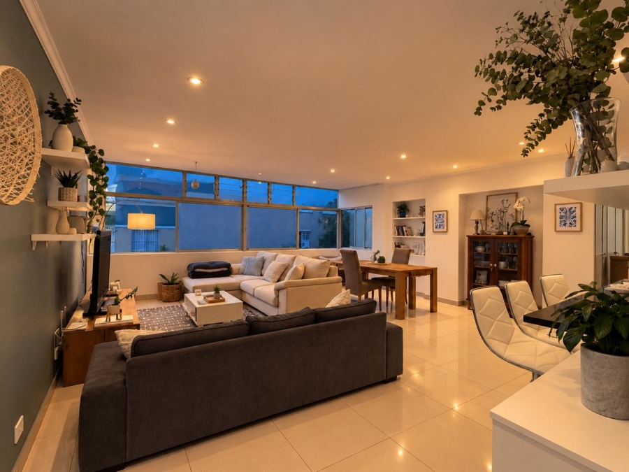 To Let 3 Bedroom Property for Rent in Sea Point Western Cape